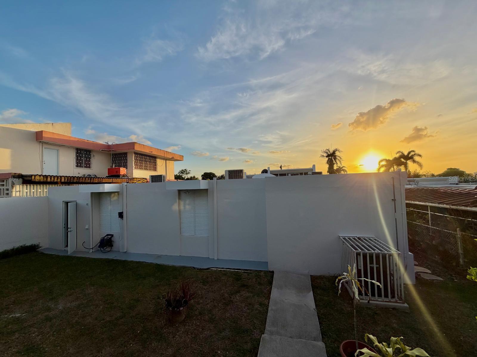 2105 Calle Antioquia Property Photo 28
