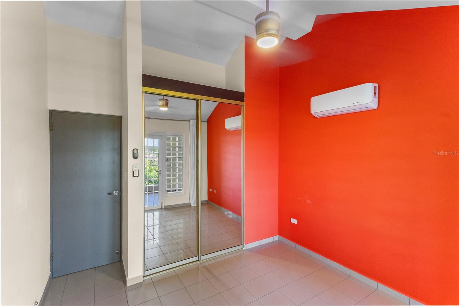 5 Harbour Lights Property Photo 34