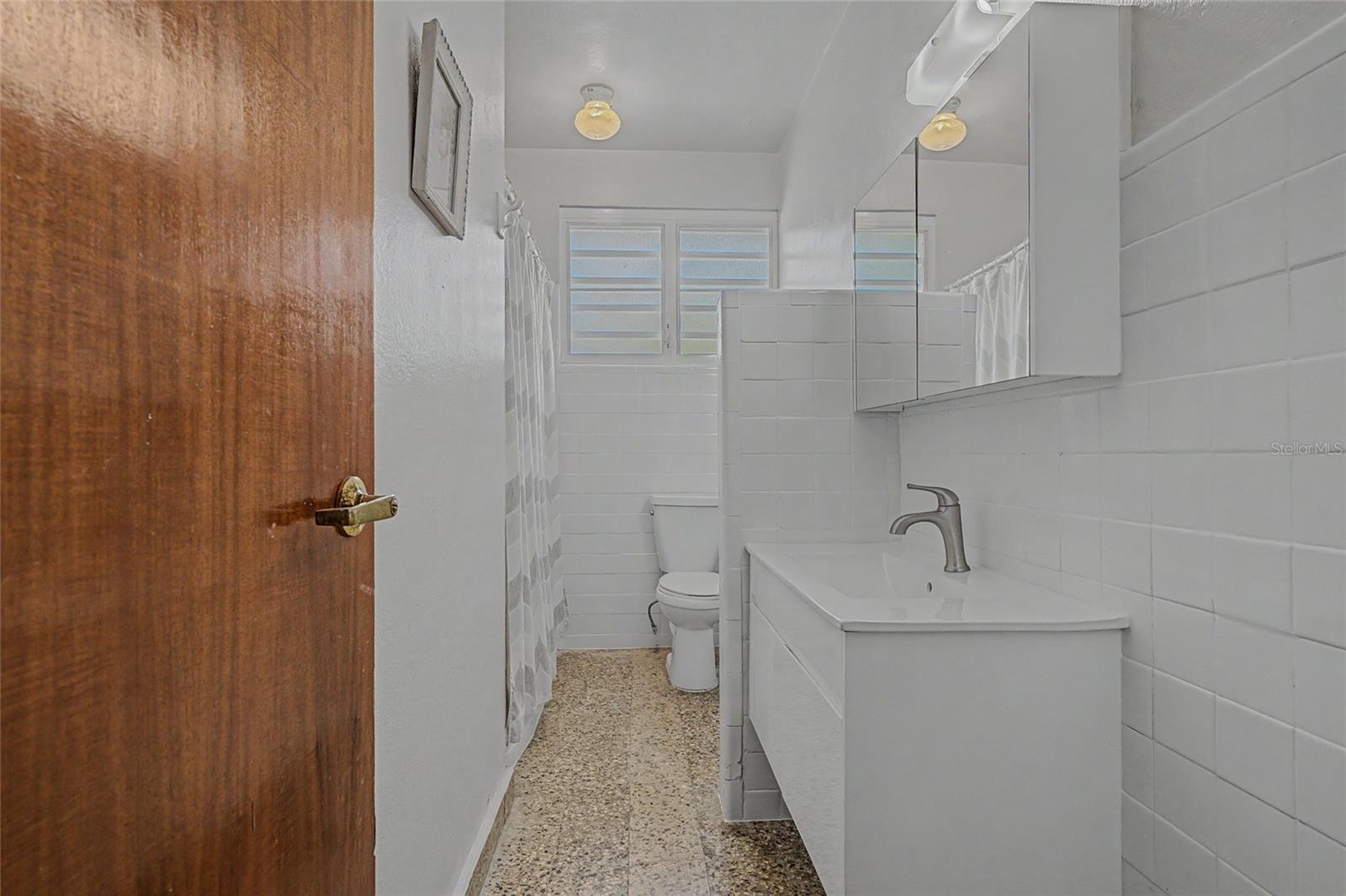901 Harvard Property Photo 35