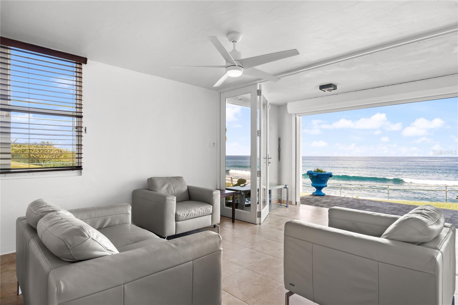 J1 Calle Costa Dorada Property Photo 3