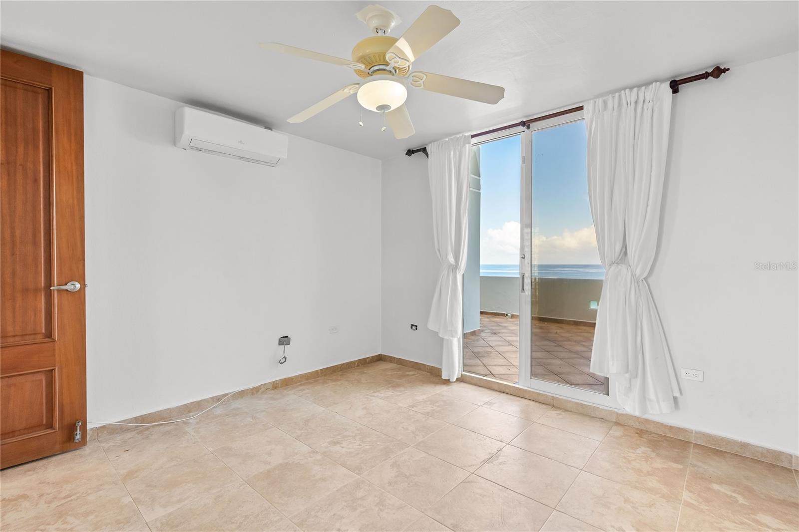 J1 Calle Costa Dorada Property Photo 10