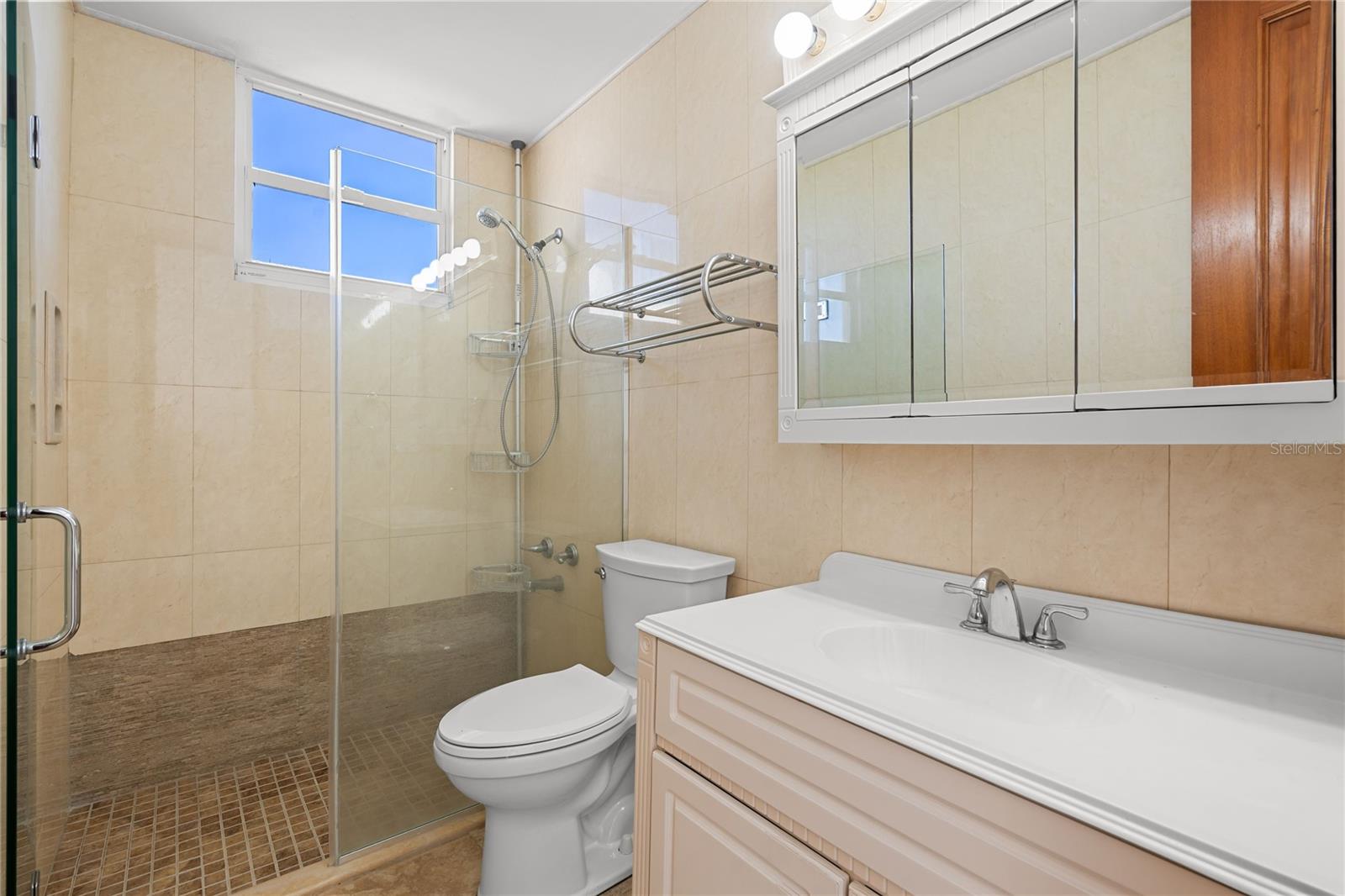 J1 Calle Costa Dorada Property Photo 11