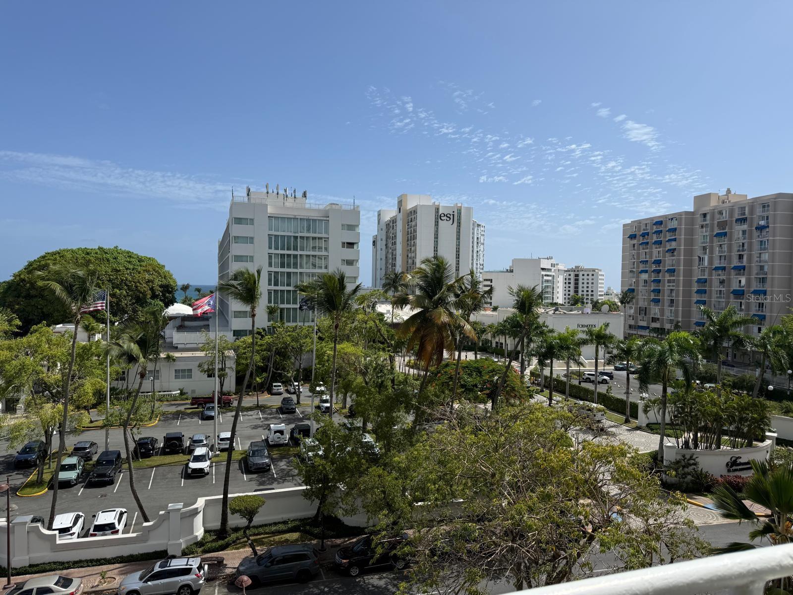 6400 Isla Verde Ave #5d Property Photo 2