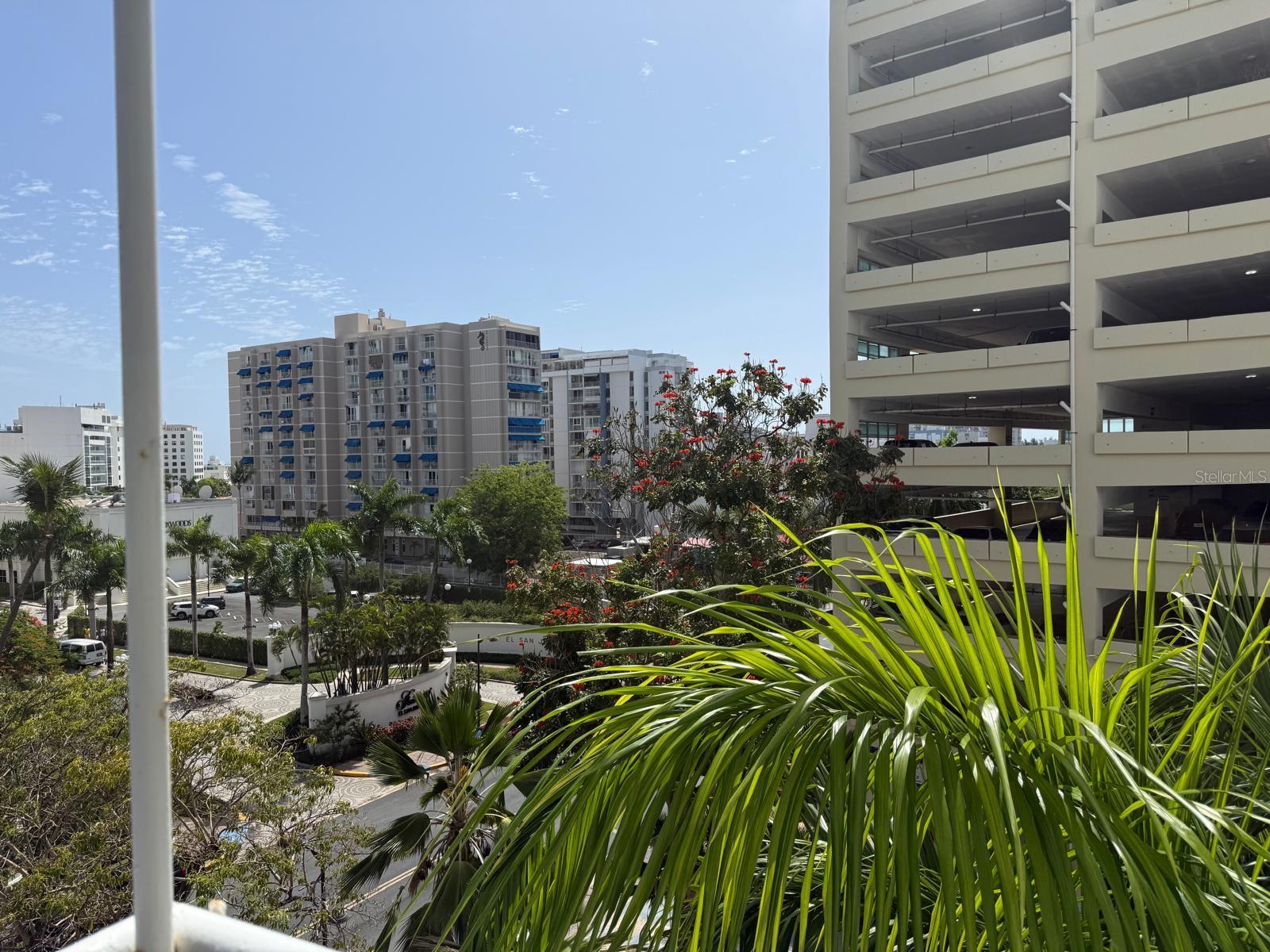 6400 Isla Verde Ave #5d Property Photo 3