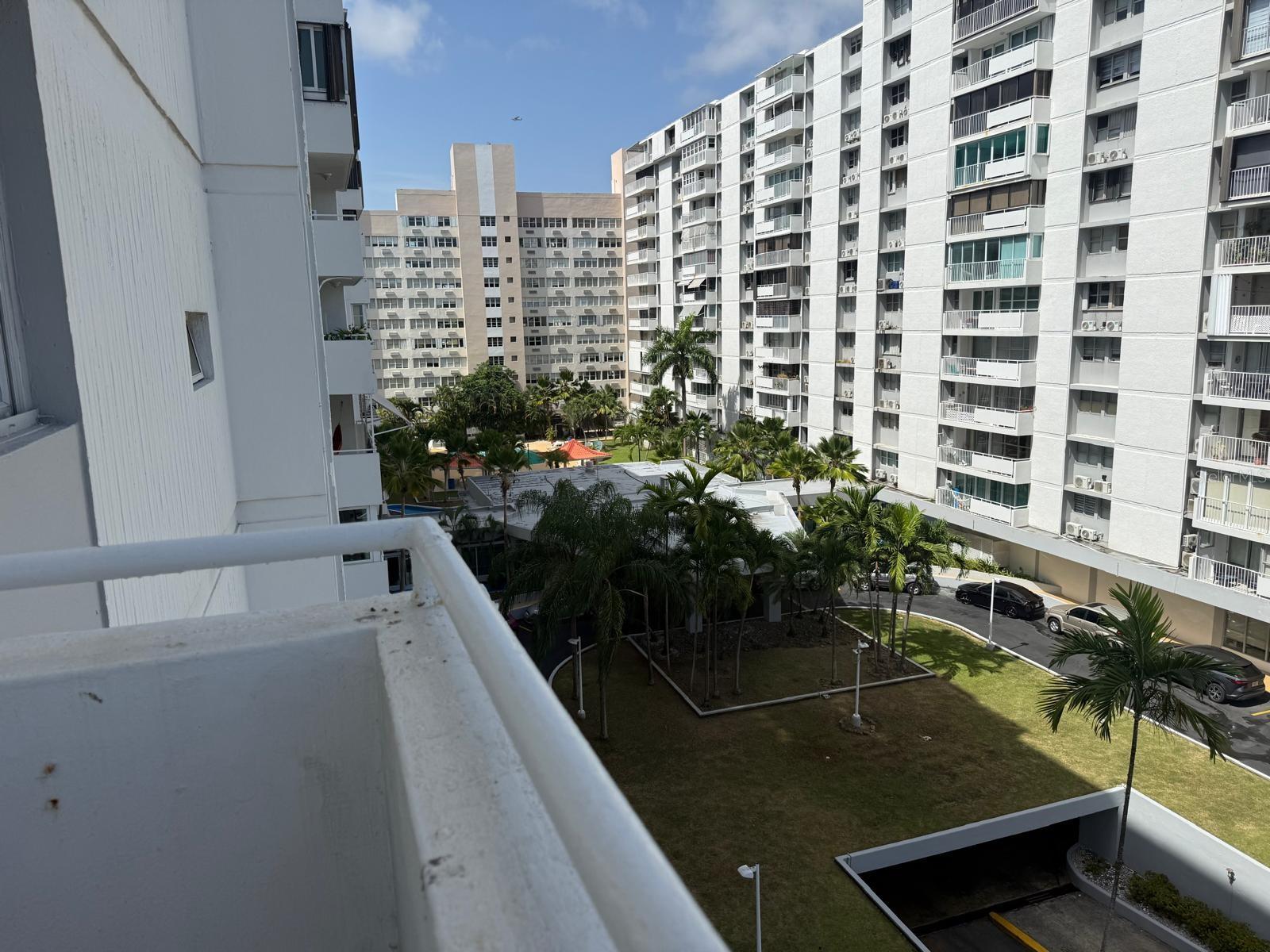 6400 Isla Verde Ave #5d Property Photo 4