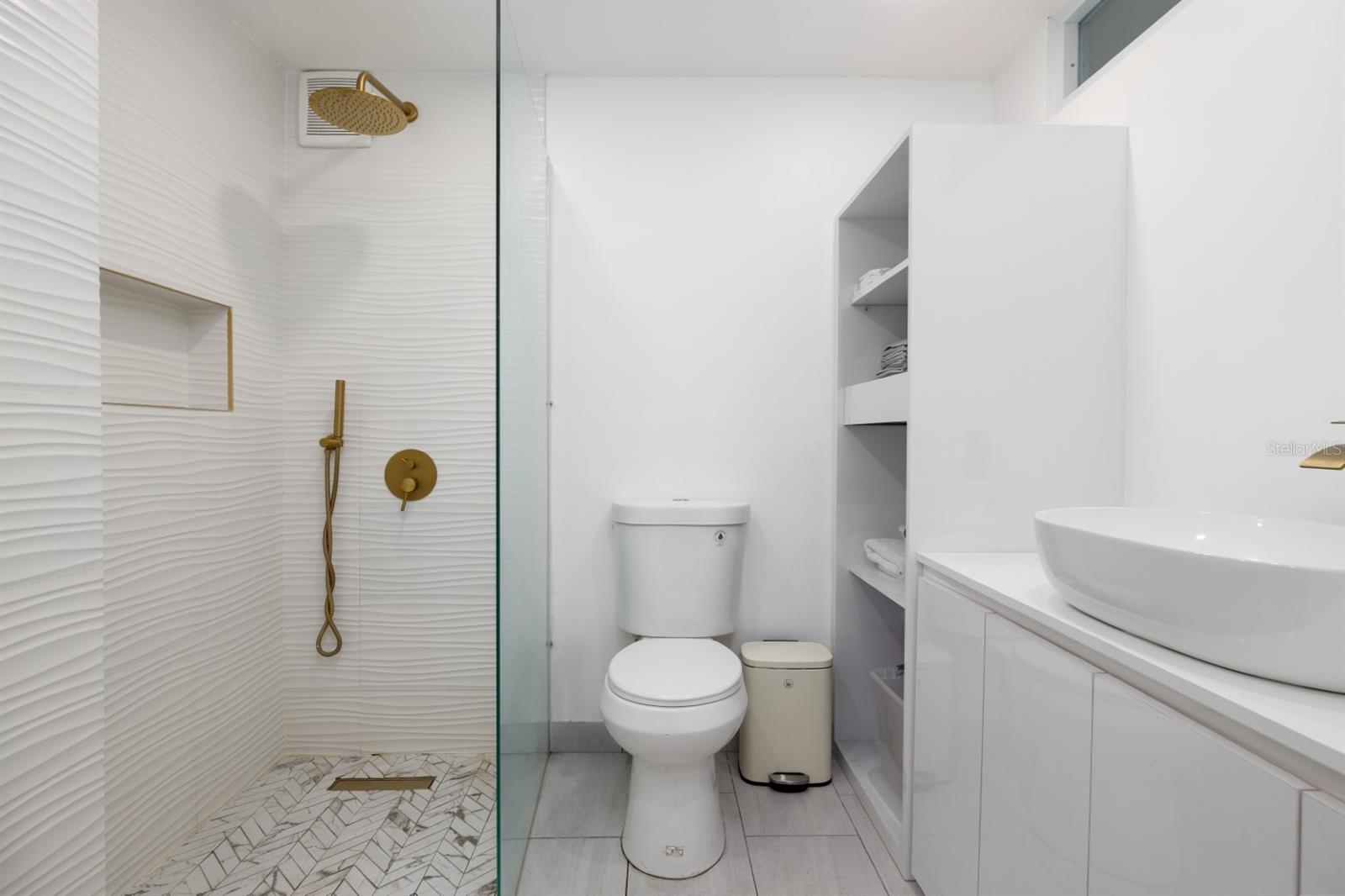4633 Av. Isla Verde #105 Property Photo 3