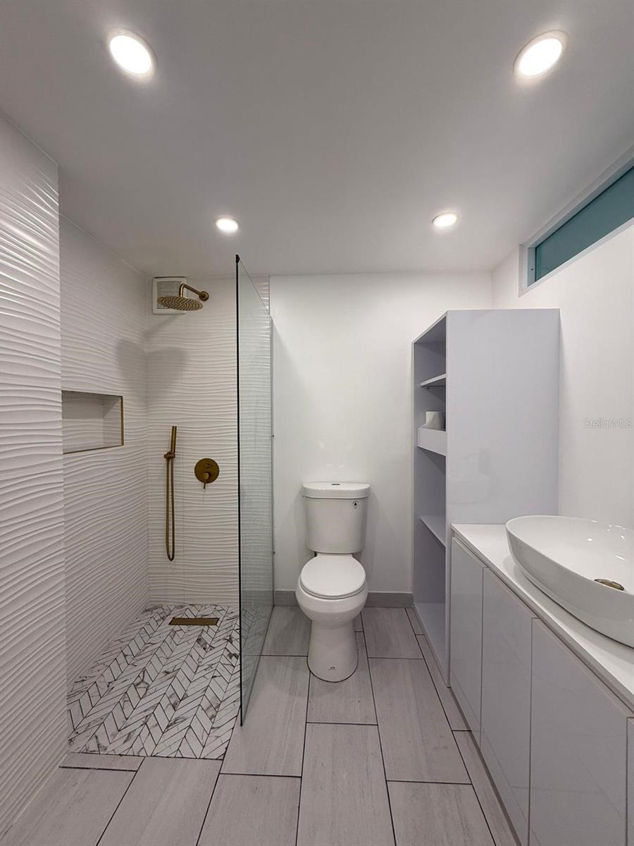 4633 Av. Isla Verde #105 Property Photo 17