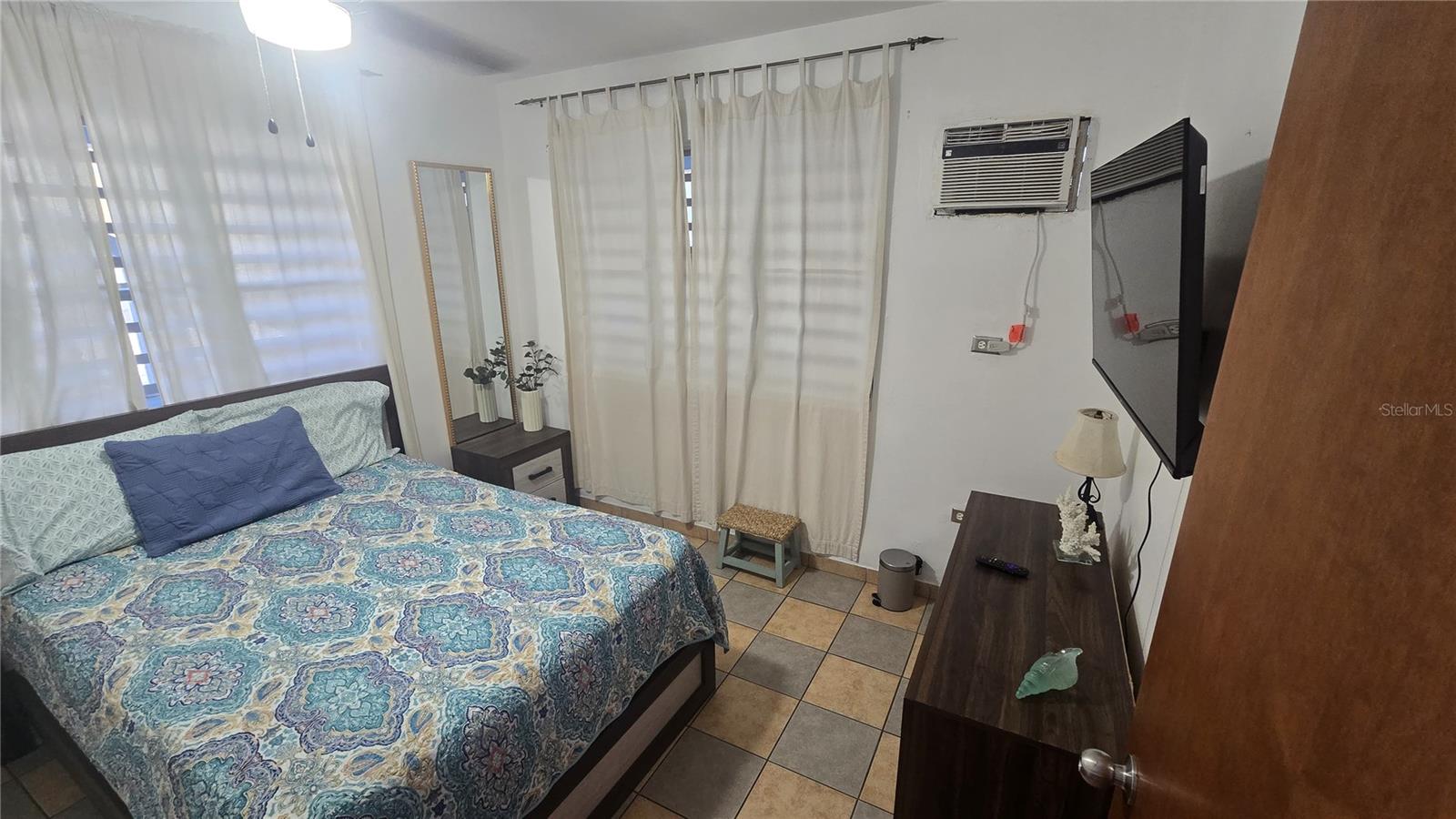 3 William Font St Property Photo 5