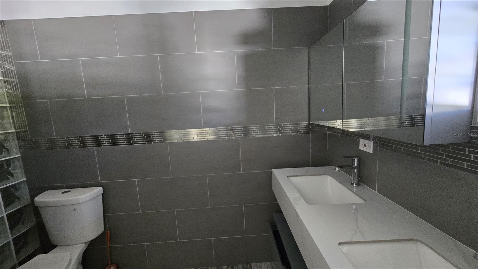 3 William Font St Property Photo 17