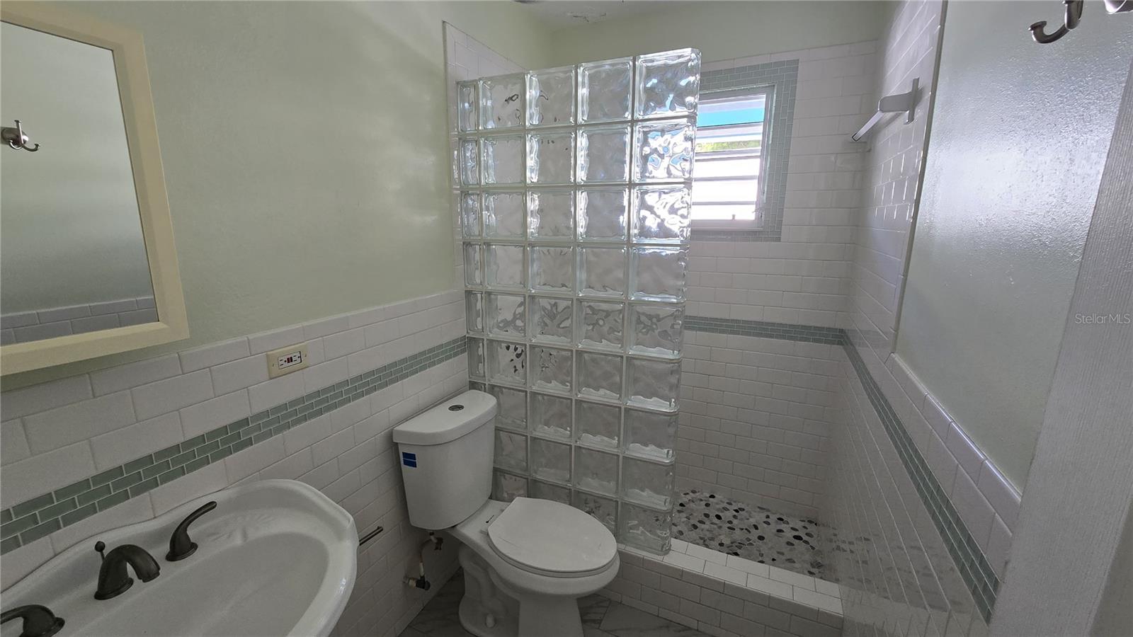 3 William Font St Property Photo 20