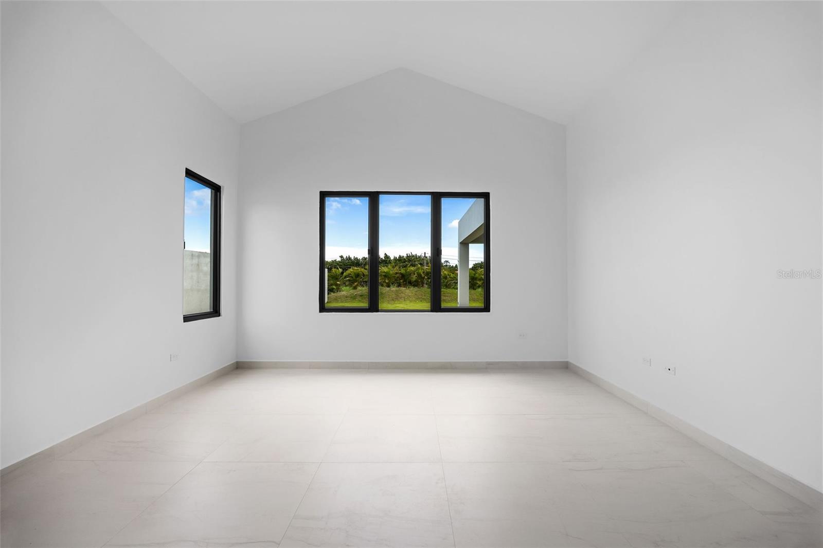 0 Isla De Las Flores Property Photo 40