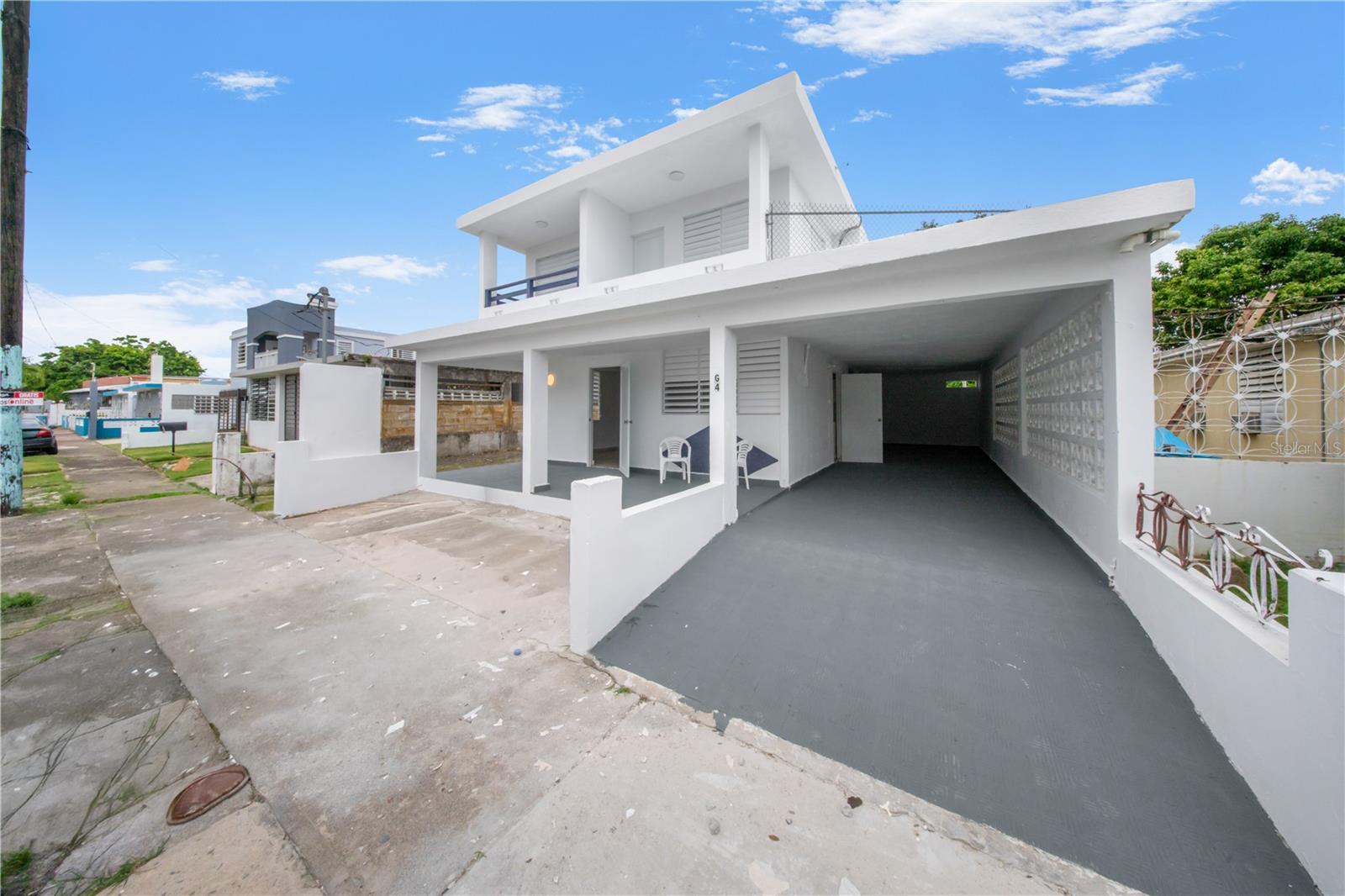 G4 Avenida A Property Photo 1