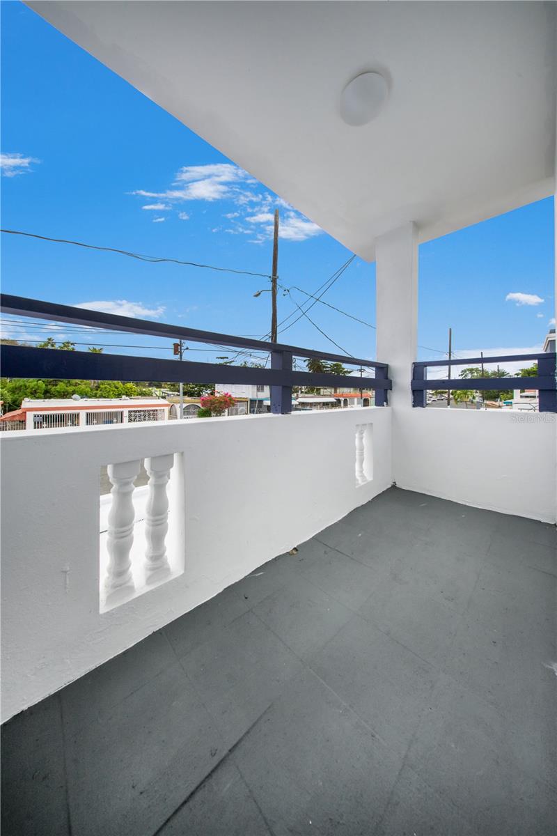 G4 Avenida A Property Photo 3