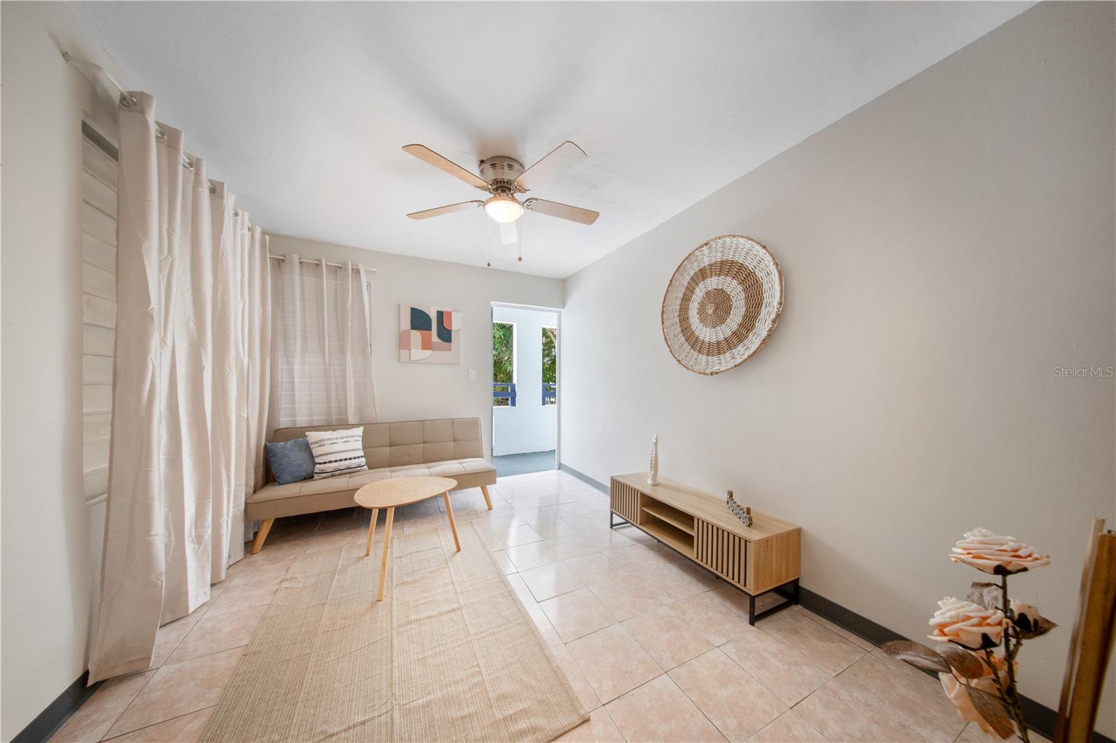 G4 Avenida A Property Photo 5