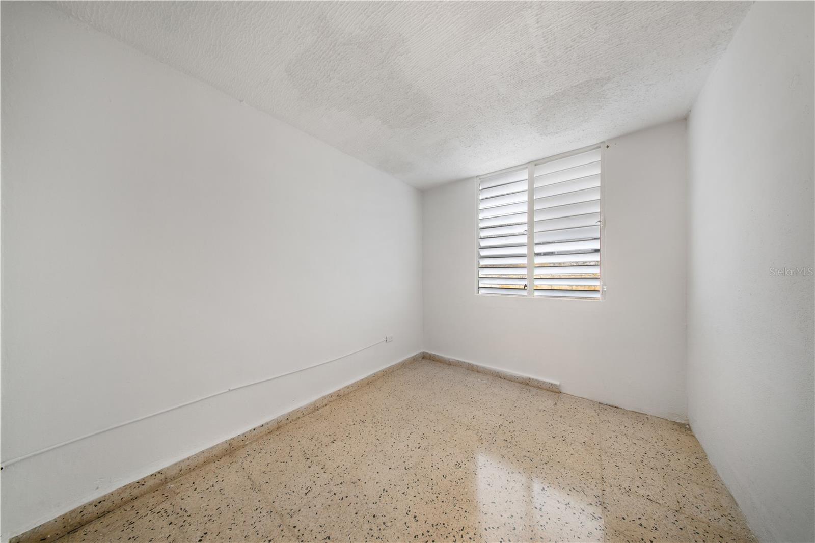 G4 Avenida A Property Photo 11