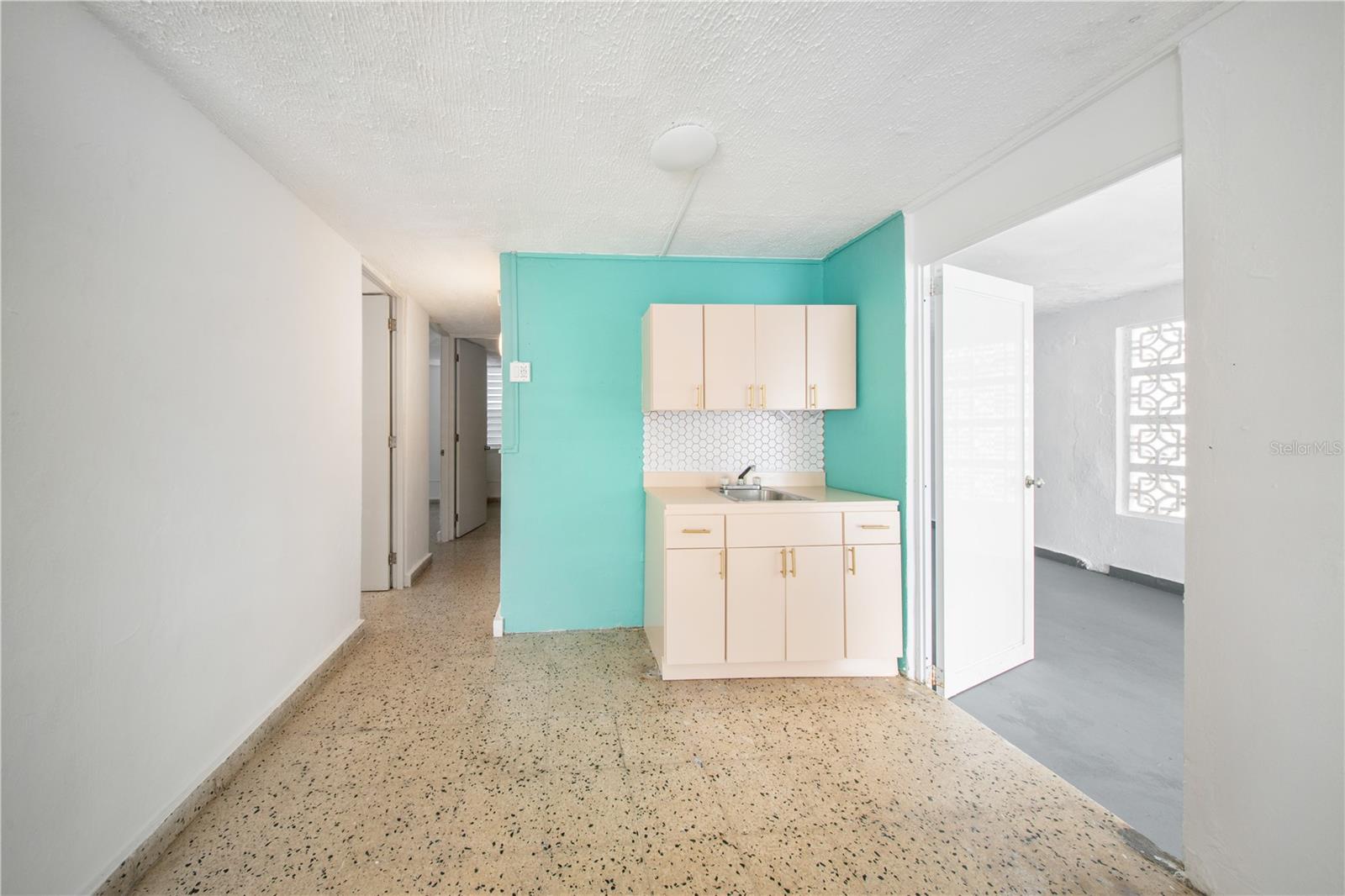 G4 Avenida A Property Photo 22