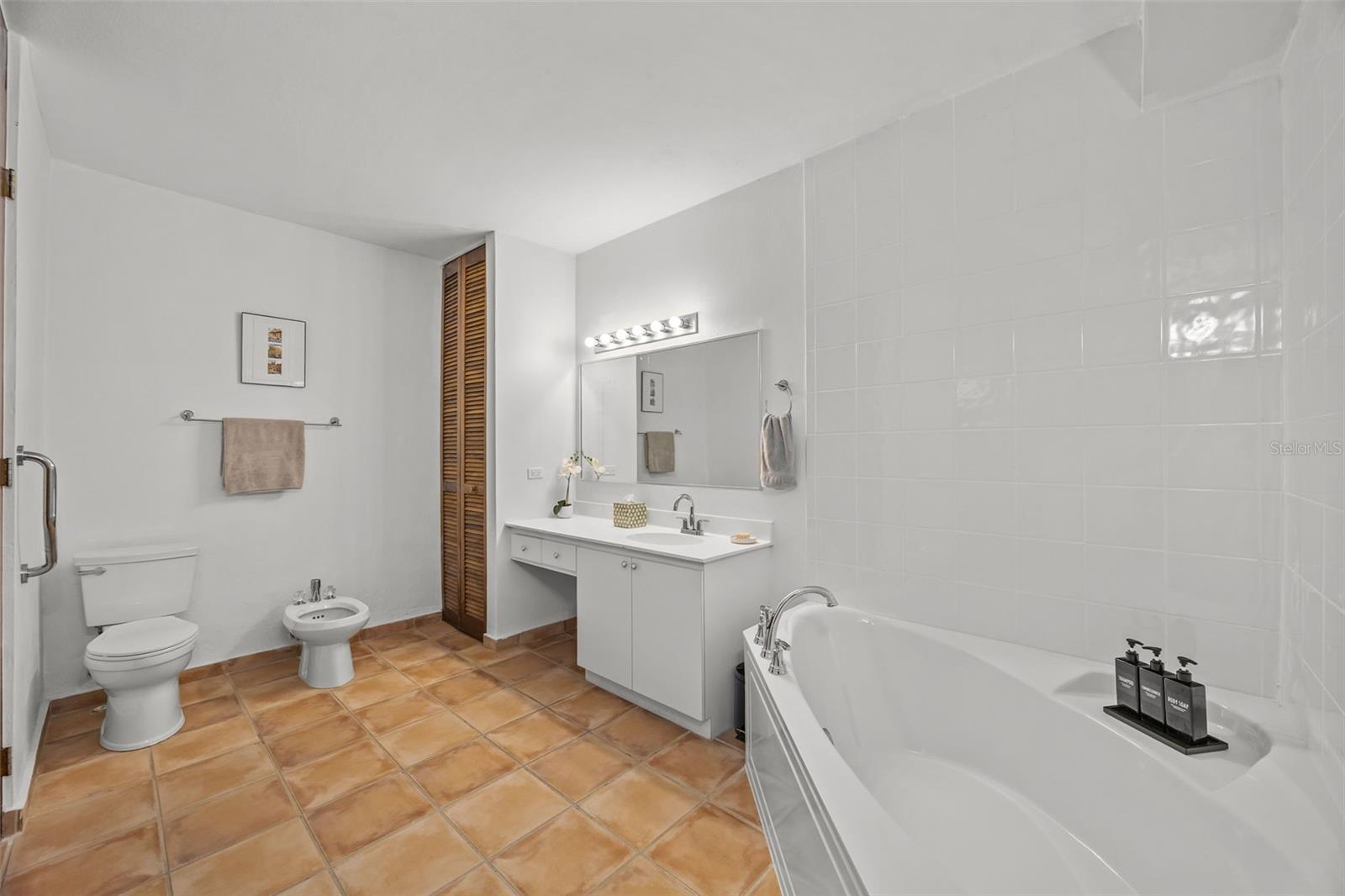 6690 Palma Real St #h-201 Property Photo 16