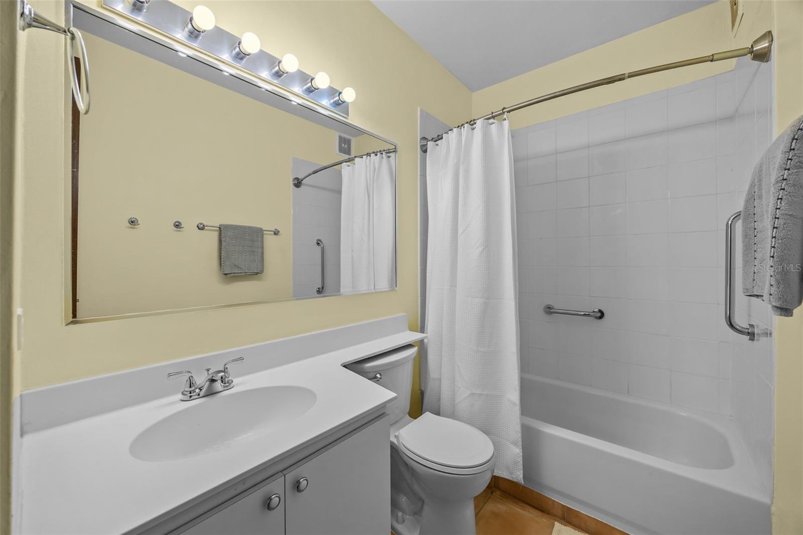 6690 Palma Real St #h-201 Property Photo 19