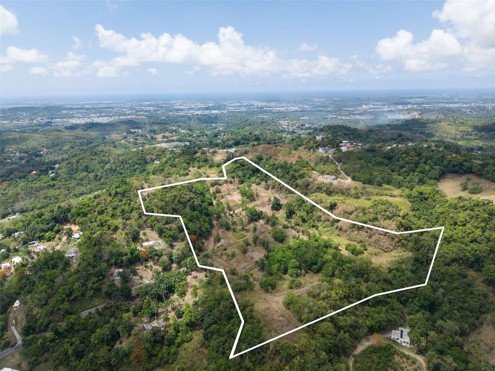 Quebrada Grande Property Photo 1