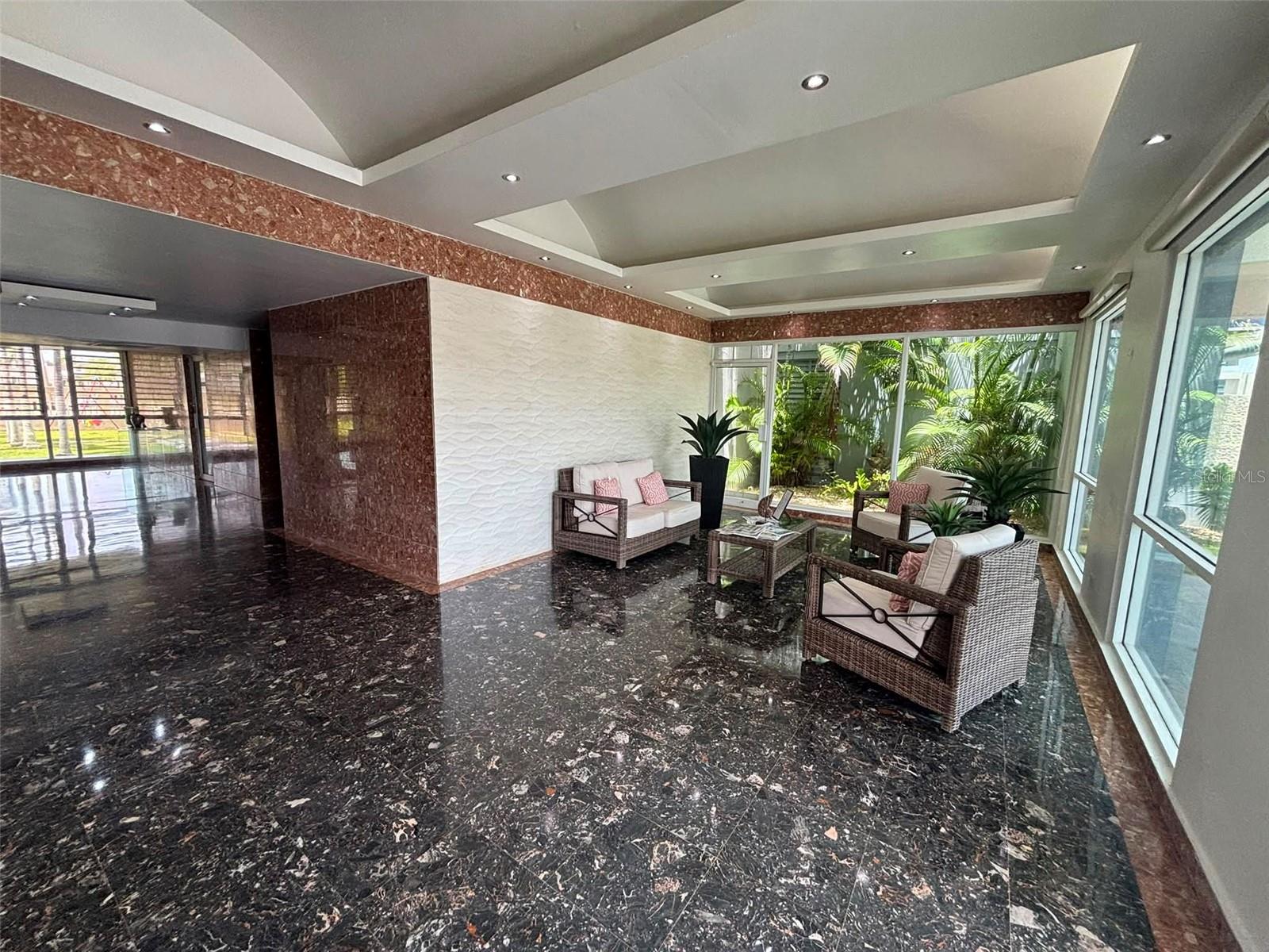1005 Apt Condominio Mundo Feliz (10mo Piso - Baldorioty Tow #100 Property Photo 3
