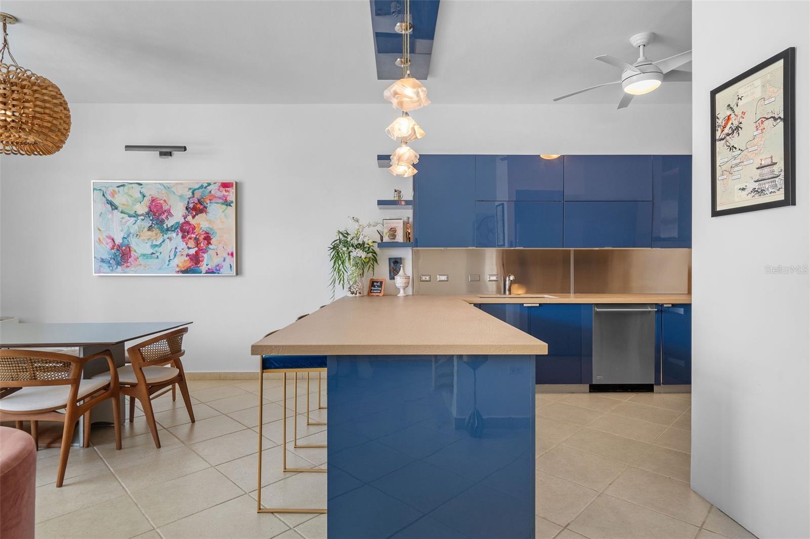 300 Harbour Drive #a7 Property Photo 4
