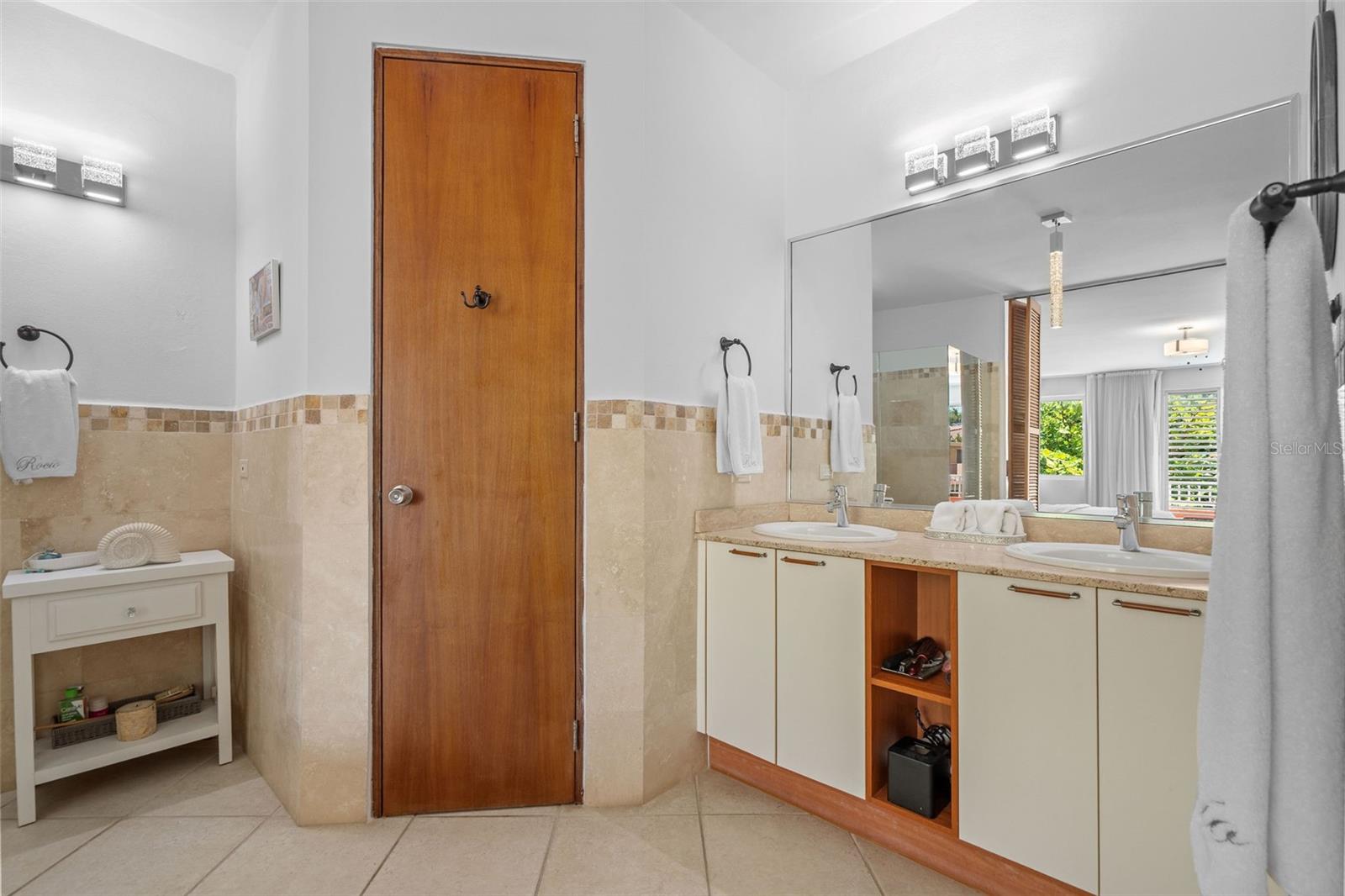 300 Harbour Drive #a7 Property Photo 23