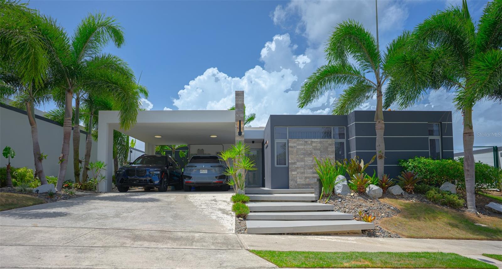 120 URB.BELAIR AT FINCA ELENA | CALLE NARANJO #120 Property Photo 1