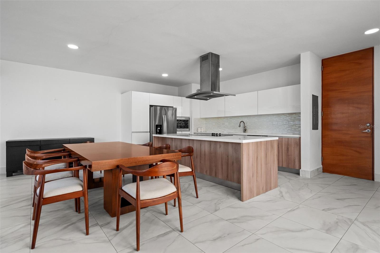 Riviera 58 Central Park St Property Photo 4