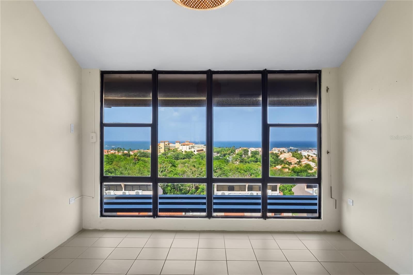 170 Palmas Dr #a1 Property Photo 4