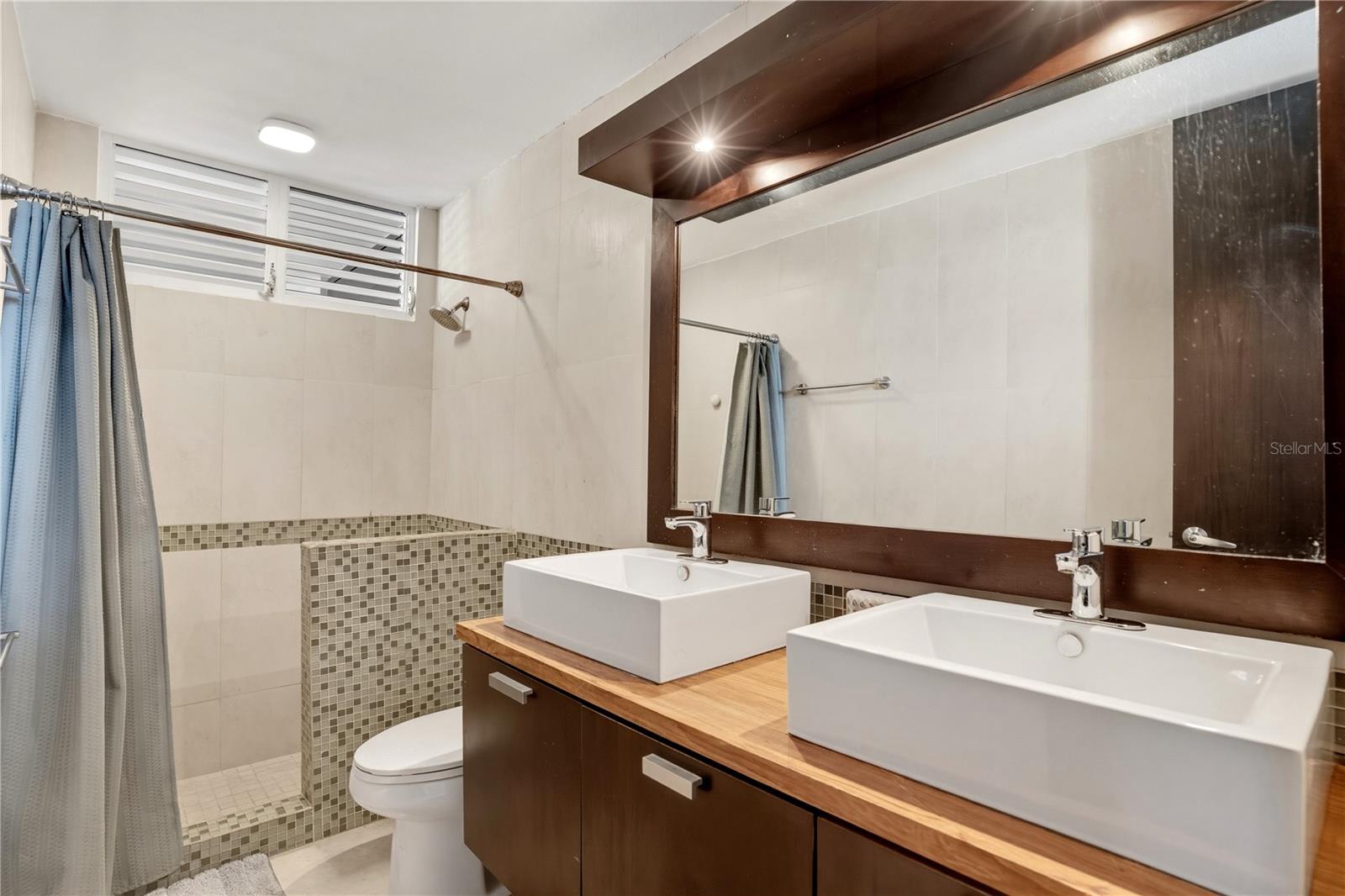 12-11 Calle Segovia Property Photo 10