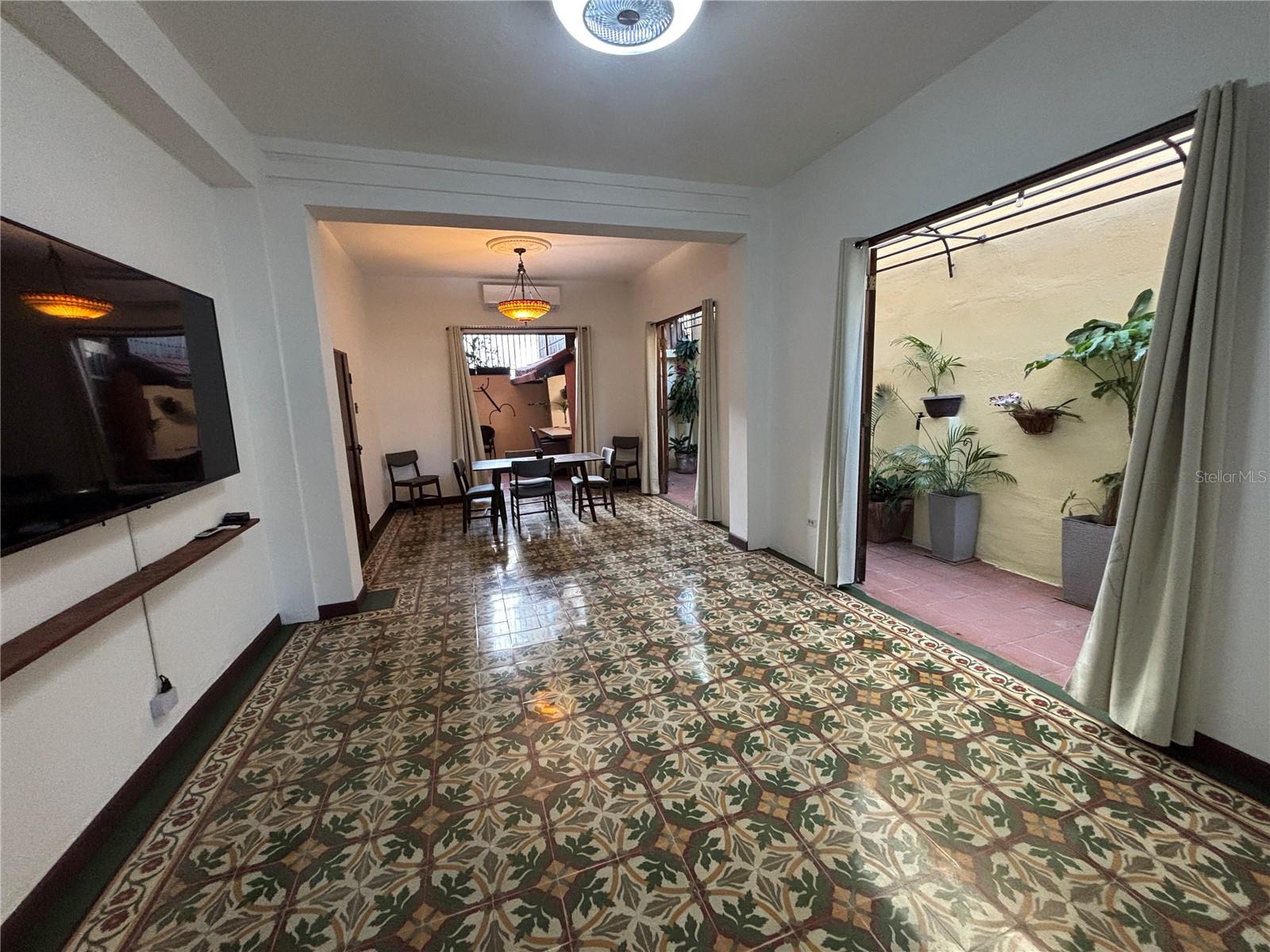 456 Calle Saldaña Property Photo 16