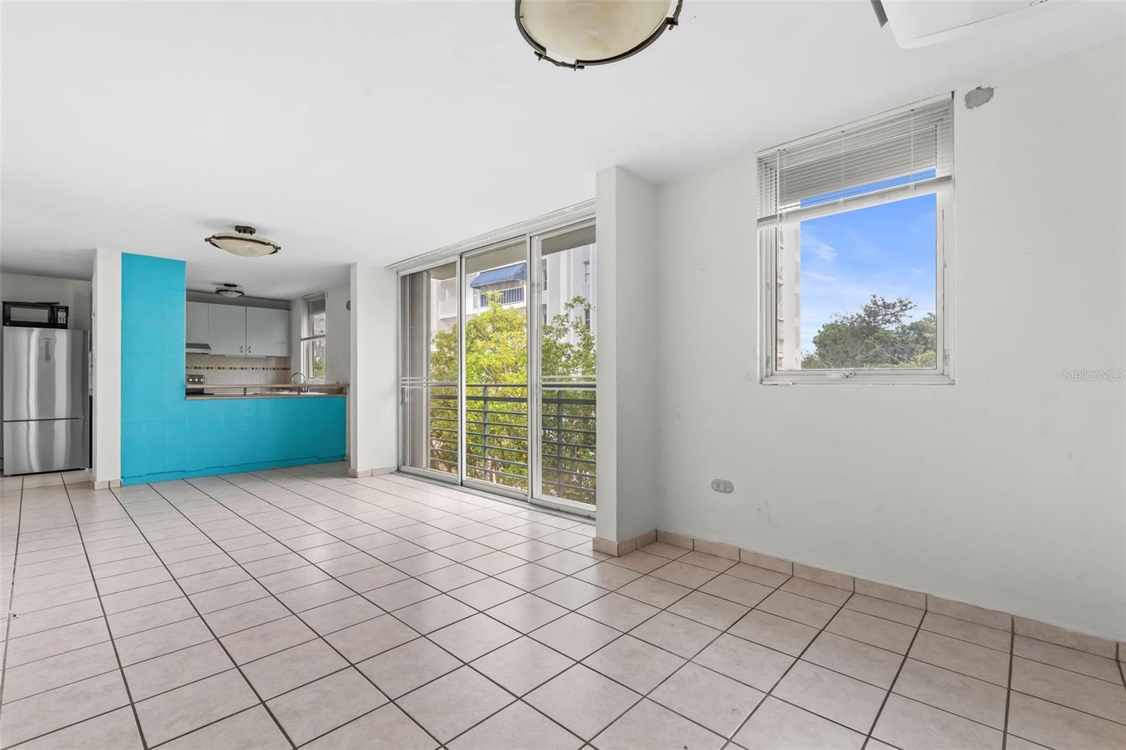 Ave. Sagrado Corazon Ave. Sagrado Corazon #303 Property Photo 2