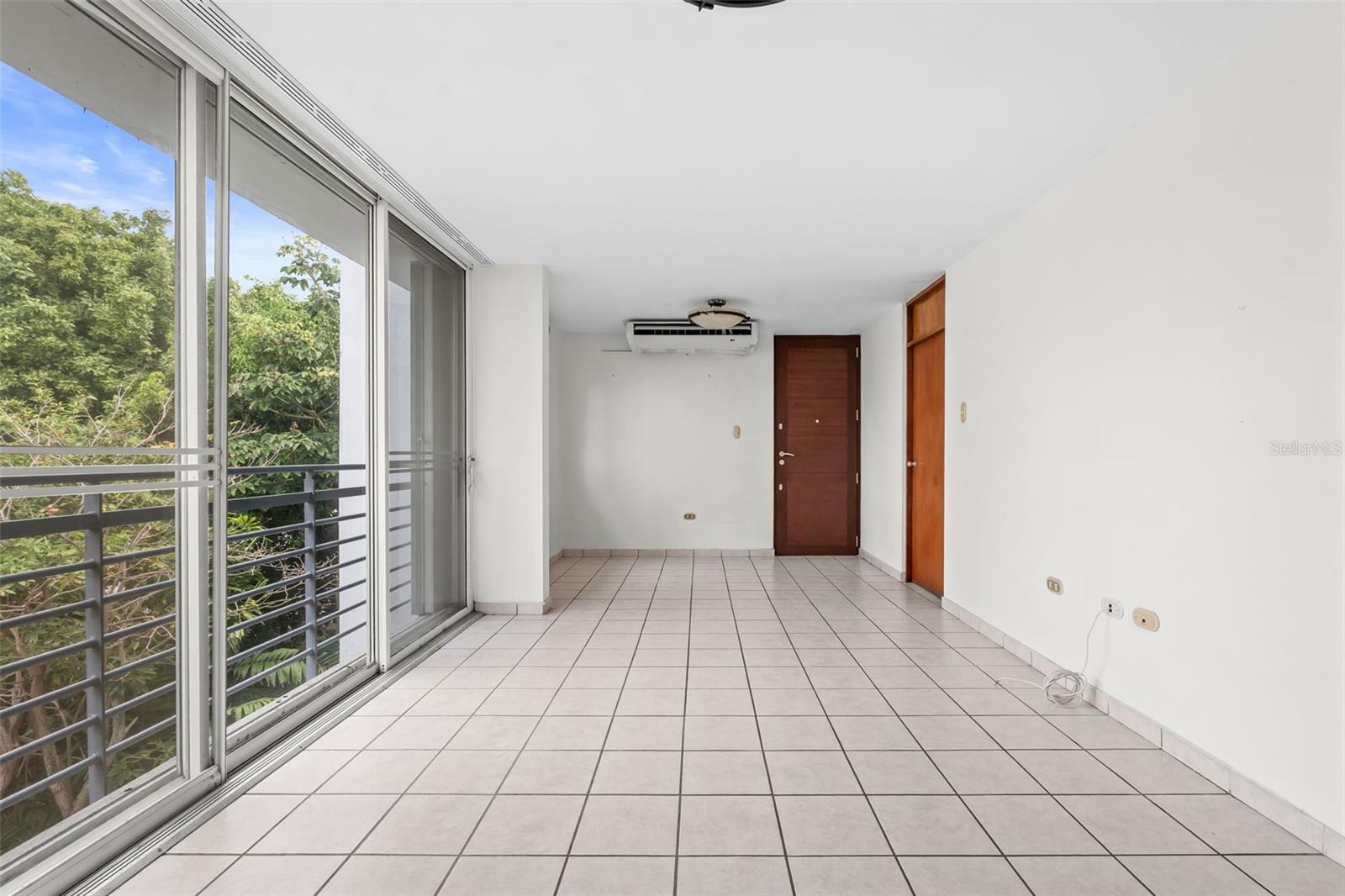 Ave. Sagrado Corazon Ave. Sagrado Corazon #303 Property Photo 7