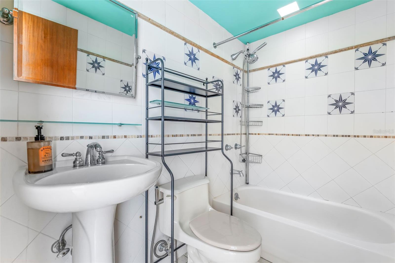 Ave. Sagrado Corazon Ave. Sagrado Corazon #303 Property Photo 16