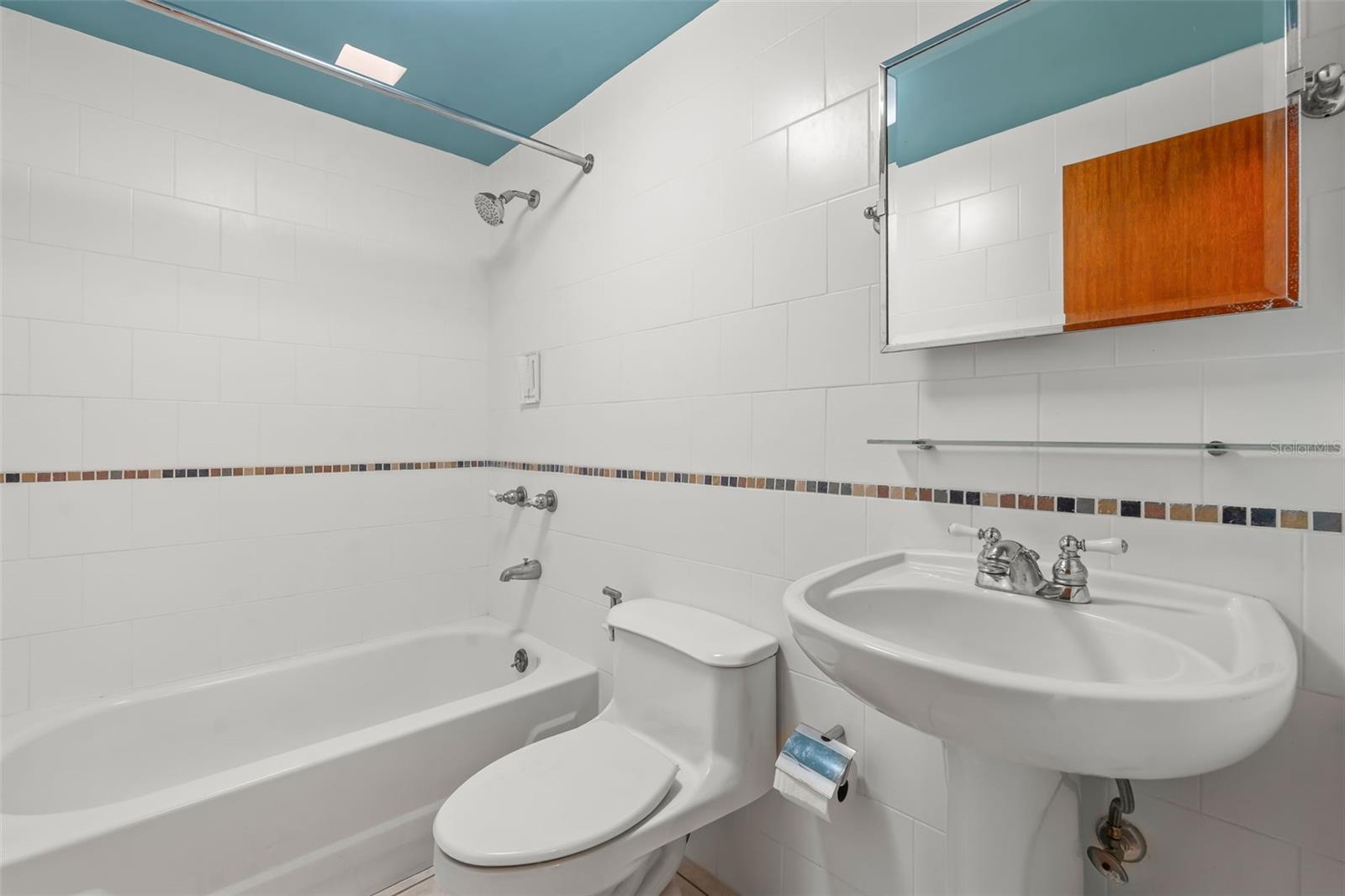 Ave. Sagrado Corazon Ave. Sagrado Corazon #303 Property Photo 19