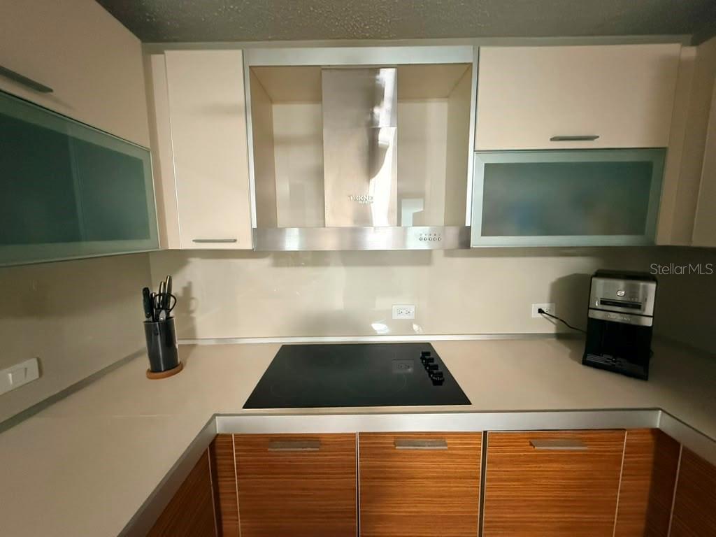 292 Valladolid Property Photo 2