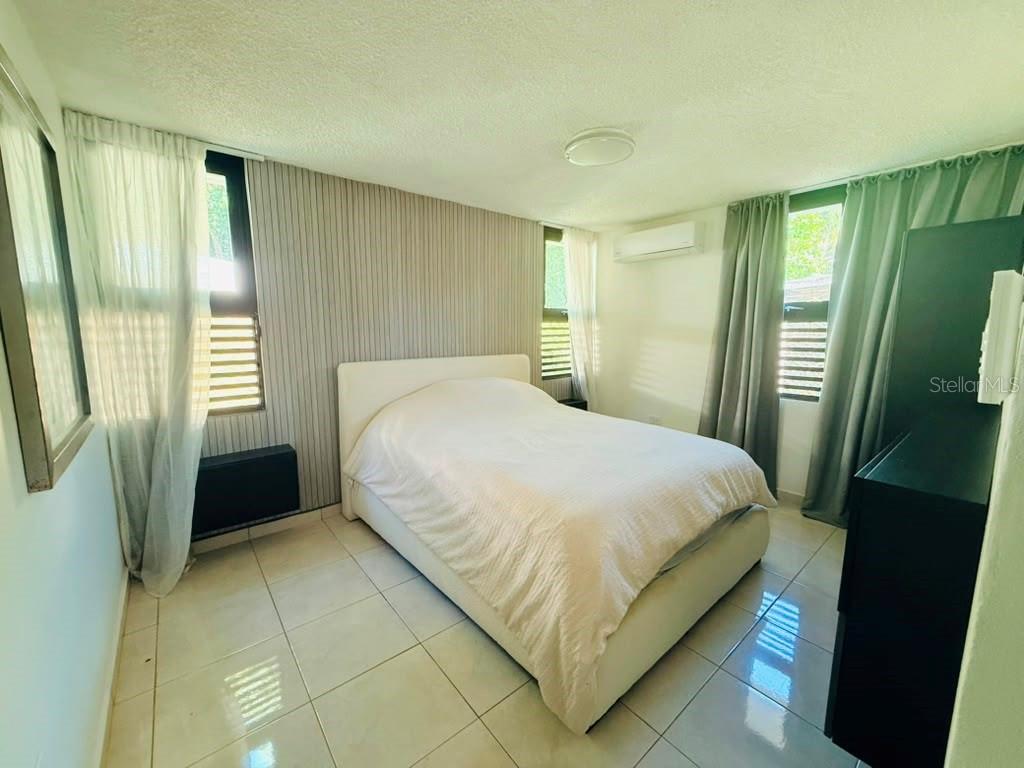 292 Valladolid Property Photo 6