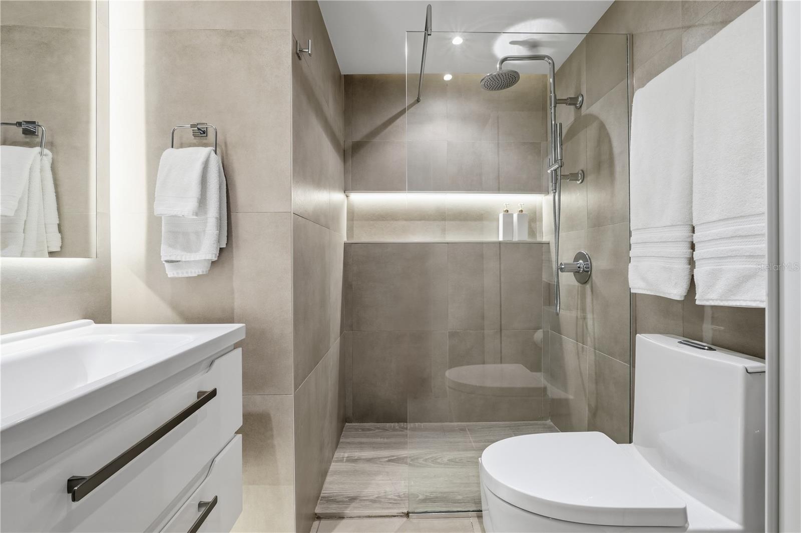 3307 Isla Verde Ave. #1 Property Photo 12