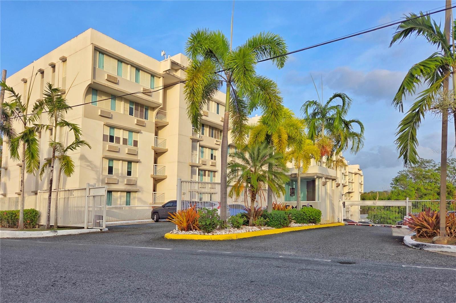 2 CONDOMINIO EL MARIA
