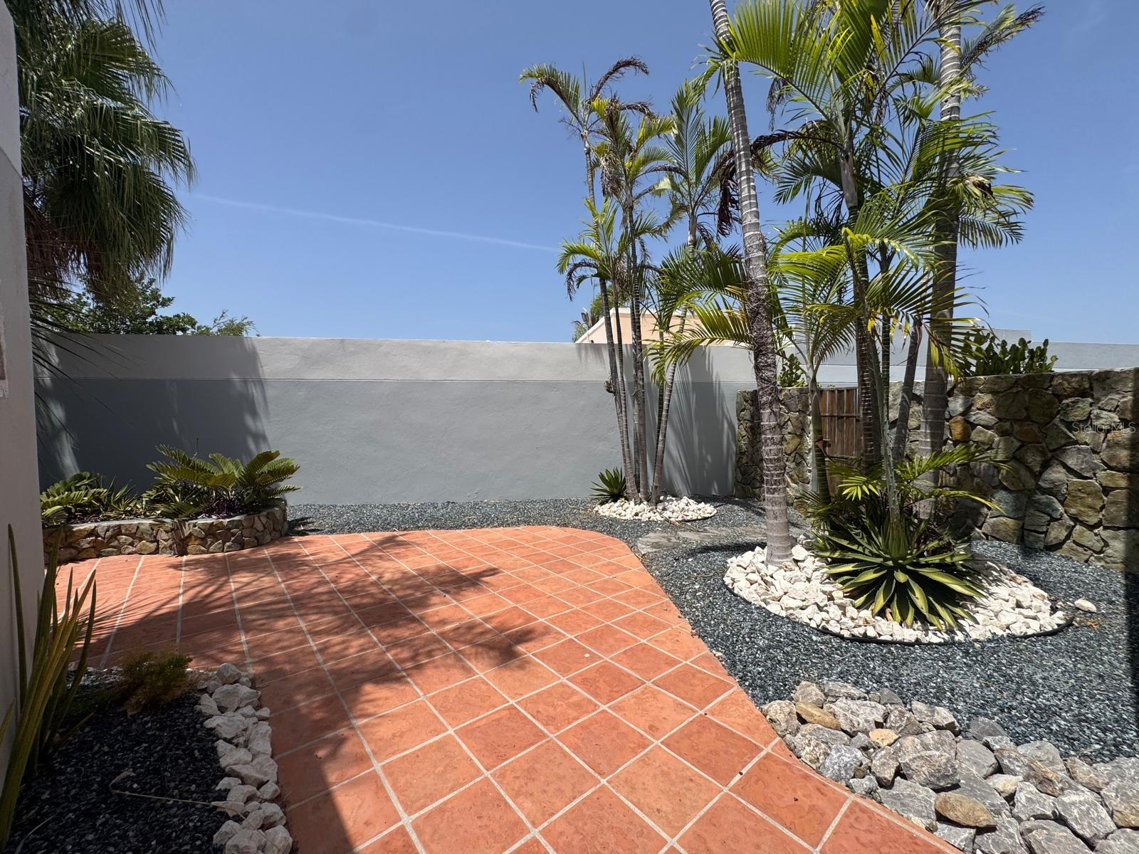 Calle A A-4 Property Photo 3