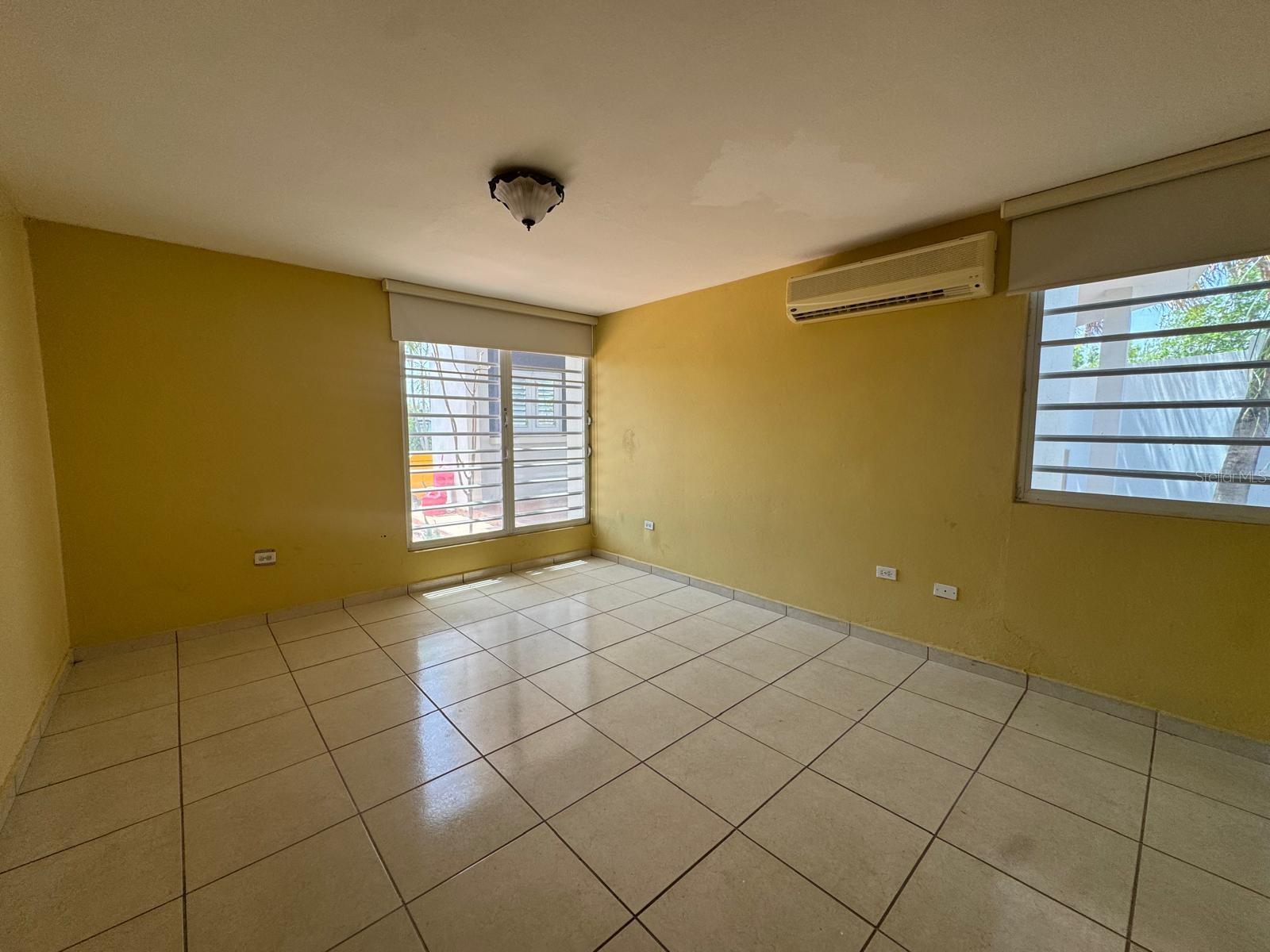 Calle A A-4 Property Photo 6