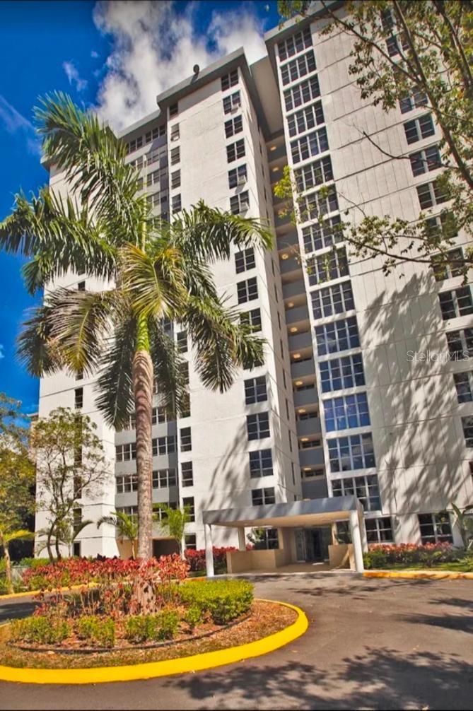 1785 COND MILLENIA PARK #14