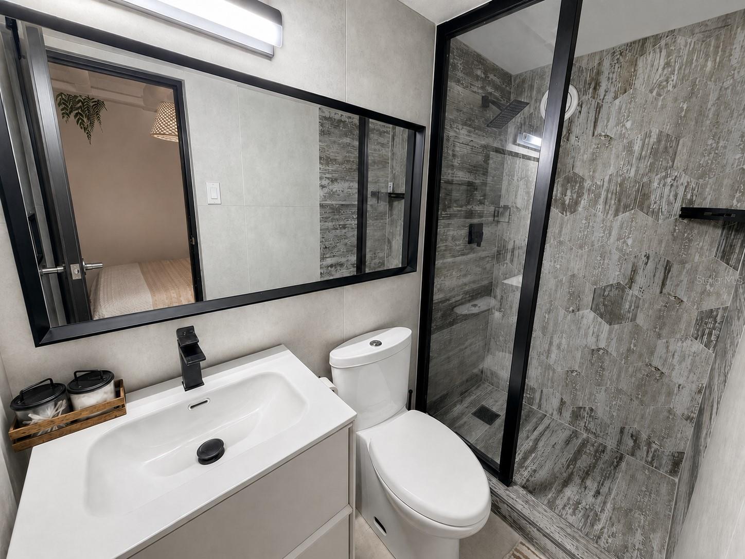 B7 Calle Industria Property Photo 40