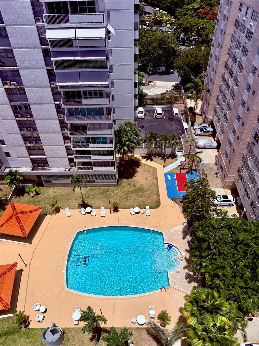 6400 Isla Verde Ave #12j Property Photo 6