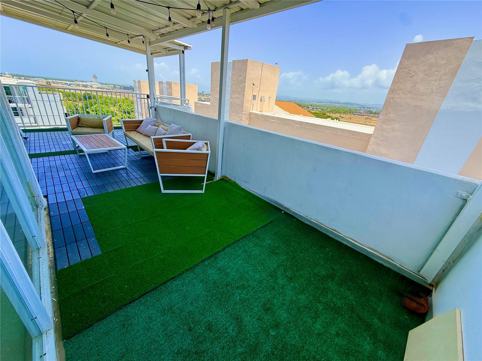 6400 Isla Verde Ave #12j Property Photo 9