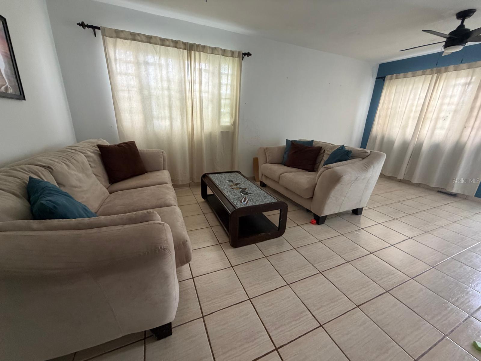 Calle 2 Blq C, Numero 72 Property Photo 2