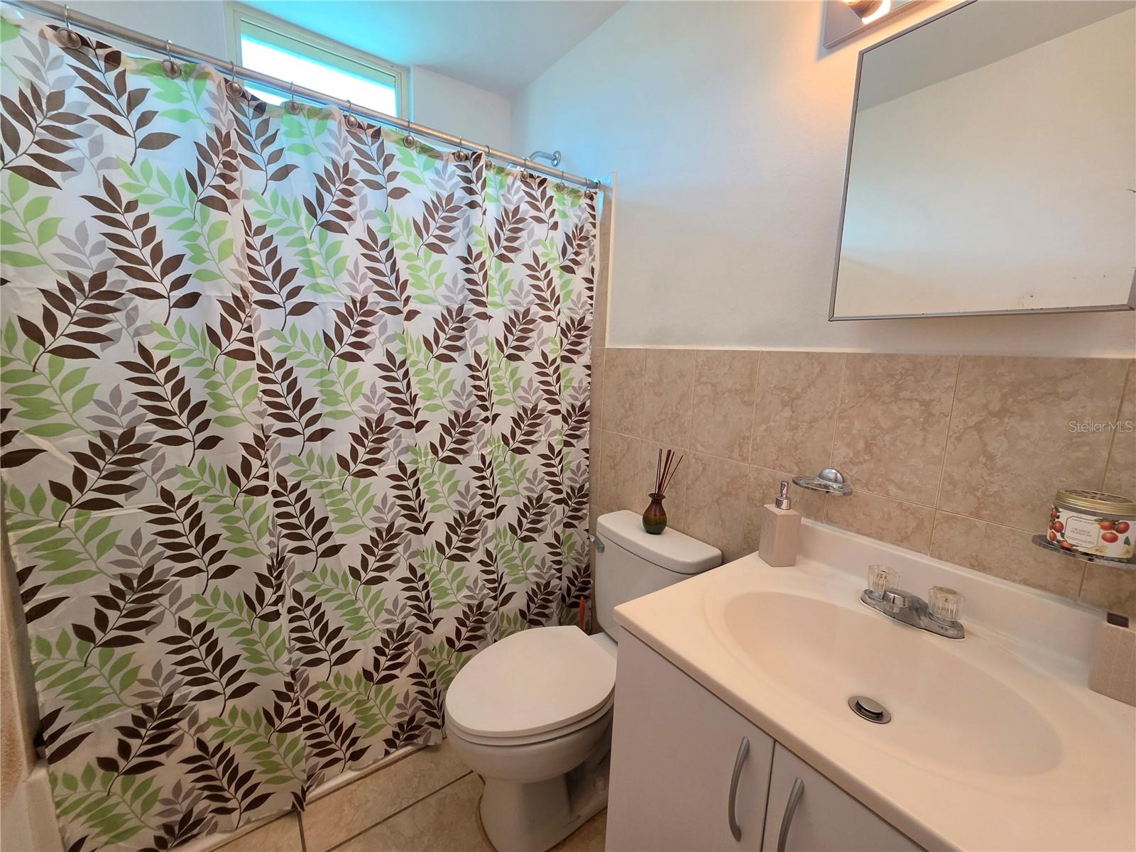 838 Imperial Property Photo 6