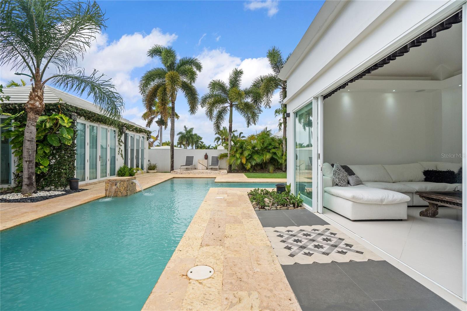 18 Paseo Las Palmas Property Photo 16