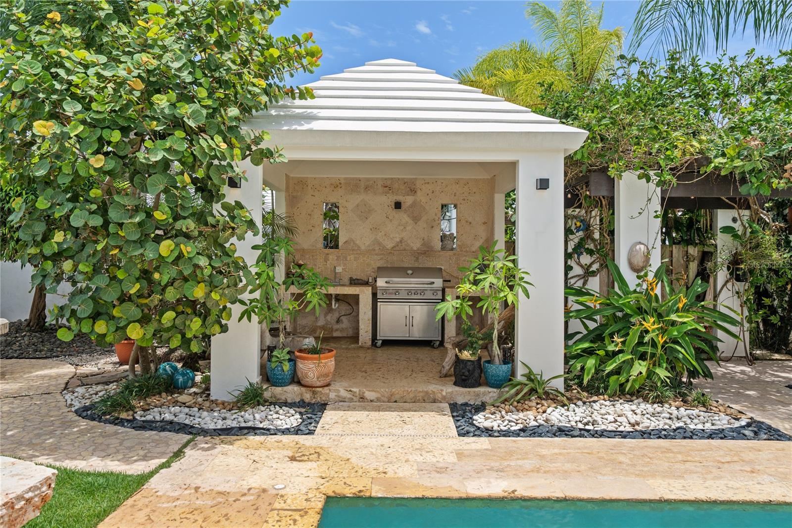 18 Paseo Las Palmas Property Photo 17