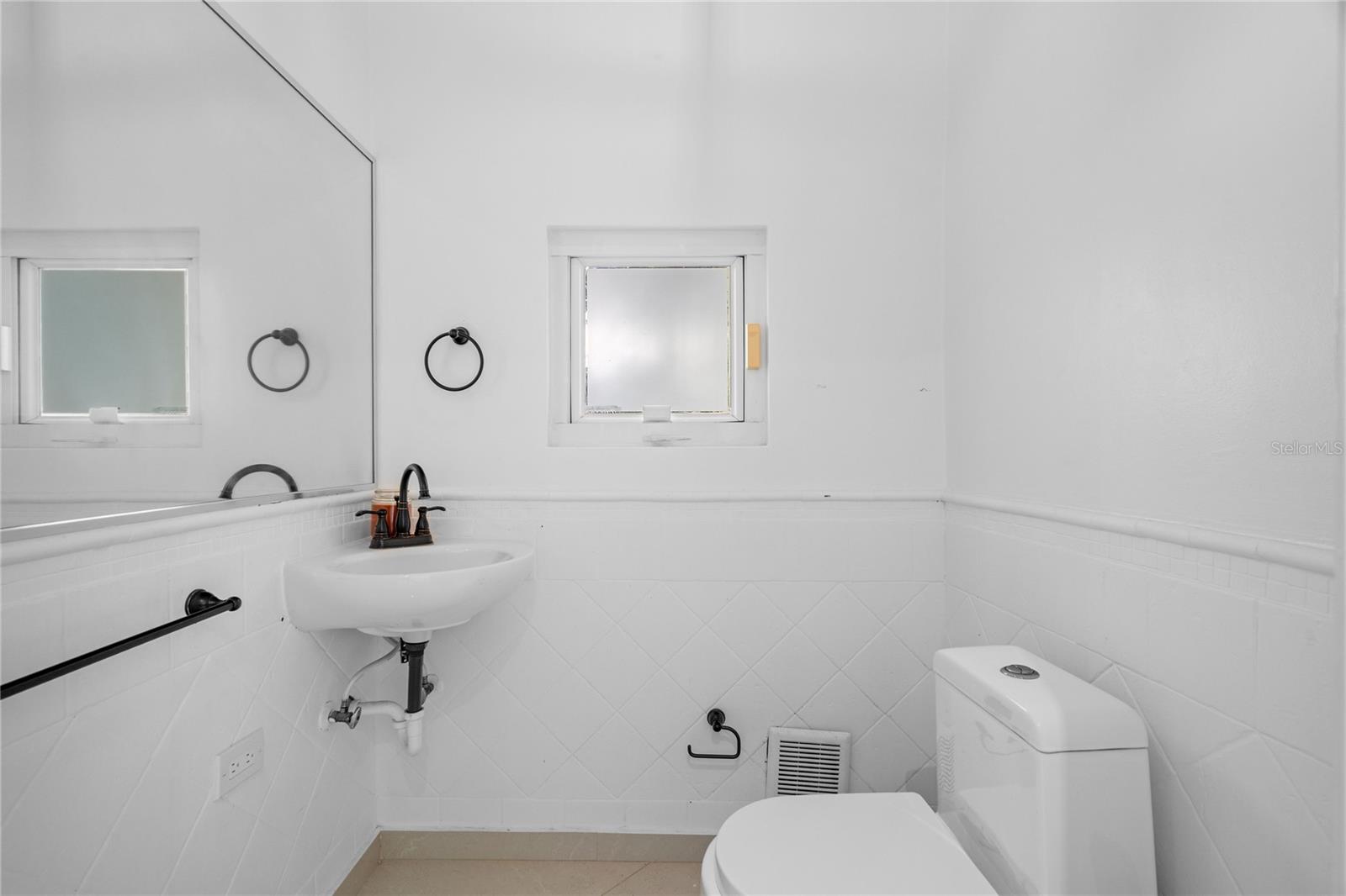 18 Paseo Las Palmas Property Photo 32